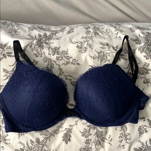Victoria Secret bombshell bra
